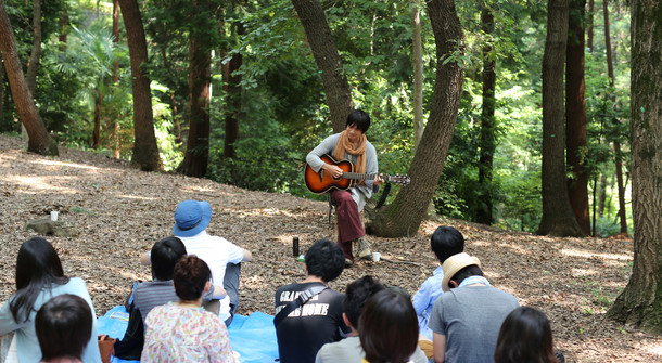 Display 14991459260 b469b8c89a h